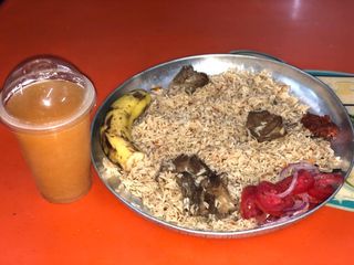 Full Pilau + Juice + Pilipili + Ndizi + Kachumbari