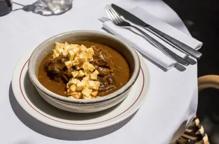 Carrilleras De Cerdo Ibérico Al Palo Cortado Don Zoilo 