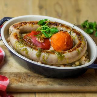 Butifarra de Valls con judías blancas