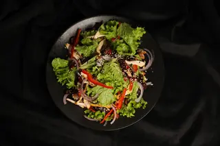 Салат фірмовий MeatClub (230/40г)