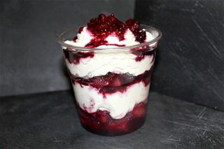 Tiramisu cu fructe de pădure