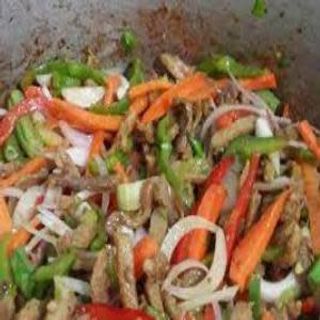 234. Cerdo Con Verduras