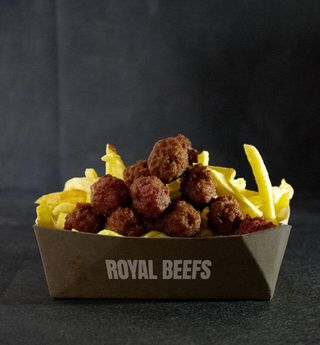 Patatine con polpettine e sottiletta 