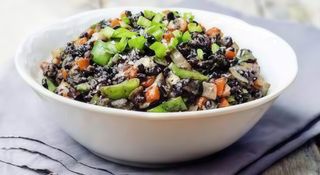 Riso Venere con Verdure