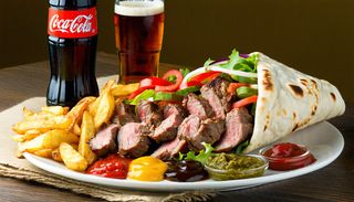 Shaorma la farfurie de porc + Coca Cola 1 L