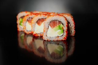 Рол Каліфорнія з лососем (267г)