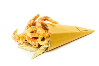 Anelli di calamari, gamberi rossi e pesciolini