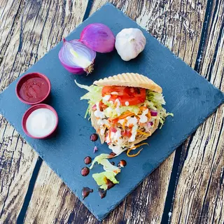 Kebab con queso feta