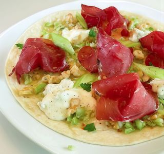 Piadina- Bresaola, gorgonzola, noci