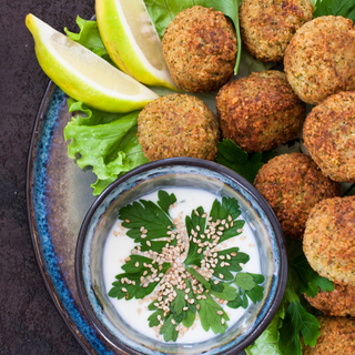 Plato De Nuggets + Ensalada + Arroz