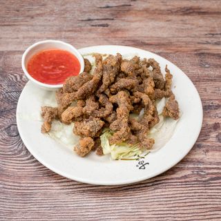 Tiras De Ternera Fritas Con Salsa De Guindilla Dulce