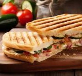 Паніні з телятиною 
310 грам