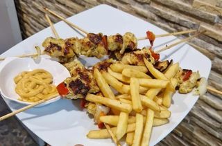 Pinchos de pollo (2 uds.)