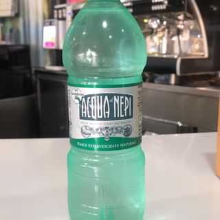 Acqua frizzante 0,50 cl