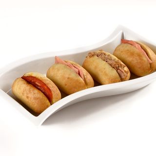 Panes de ajo con ingredientes y mozzarella (4 uds.)