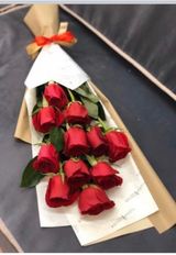 წითელი ჰოლანდიური ვარდები 11 ტოტი, 