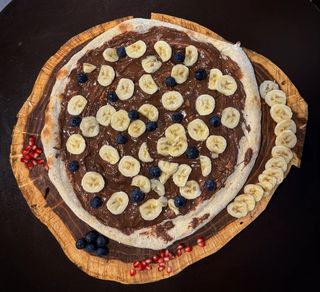 Pizza Desert Ø32cm cu banane și afine