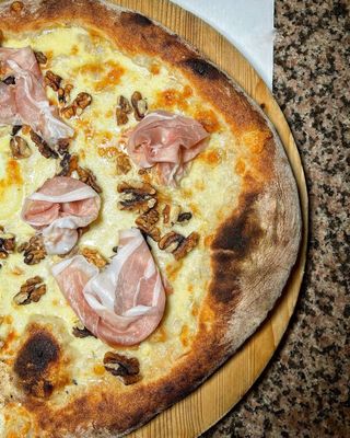 Pizza alle noci