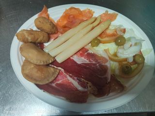 Plato Combinado De Jamón Serrano