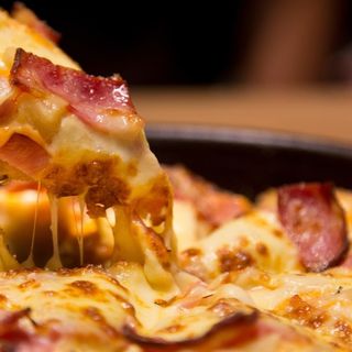 PIZZA PANCETA (33 Cm.)