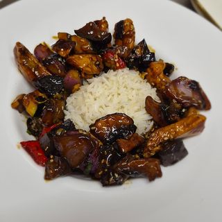 Wok de pui in stil asiatic