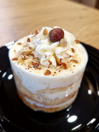 Мини торта Лешник Бял Шоколад