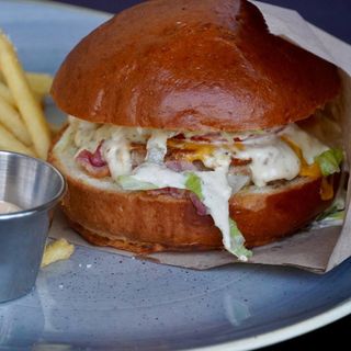 Бургер Chicken White 295/100/30г