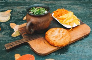 ლობიო ქოთანში მჭადით და მწნილით 