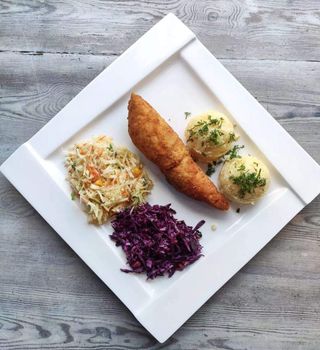 Devolay z boczkiem i żółtym serem