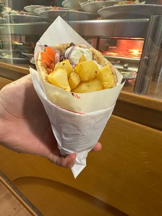 Pita con spiedino di maiale