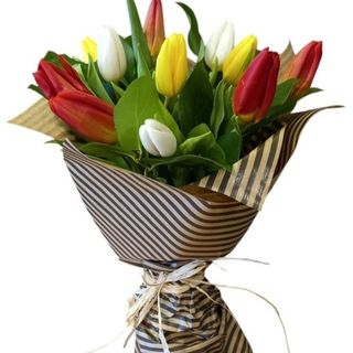 Букет с 11  лалета микс