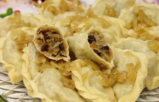 Pierogi z kapustą i pieczarkami 10szt