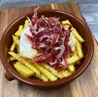 Amb Patates I Pernil Ibèric