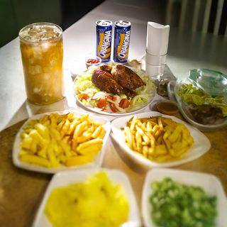 Plat demi poulet + Entrée + Boisson