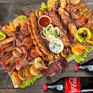 Կոմբո խոզի +  հավի խորովածով և քաբաբներով №9