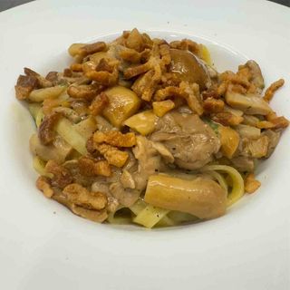 Fettuccine porcini e guanciale croccante