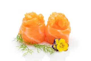 Gunkan spicy salmone