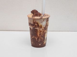 Frappè yogurt bianco bicchiere grande