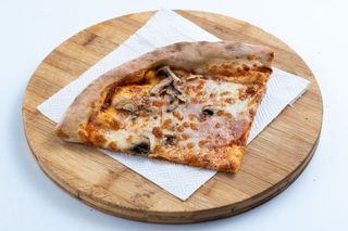 Pizza Prosciutto & funghi felie