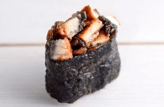 Спайсі з вугрем (50грам/1шт)