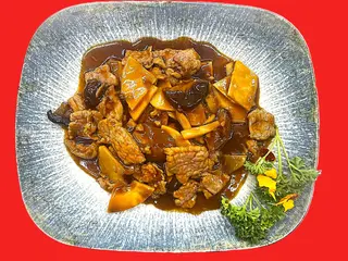 60. Ternera Con Bambú Y Shiitake