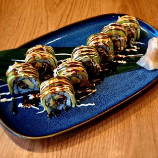 Uramaki 8 szt Caterpillar