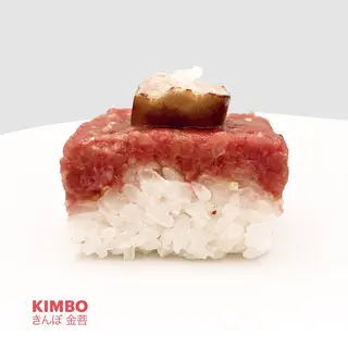 OSHISUSHI CON STEAK TARTAR Y FOIE 