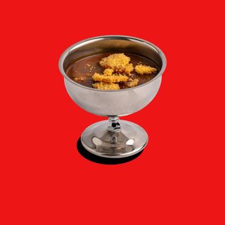 Tiramisu, caramello salato e nocciole