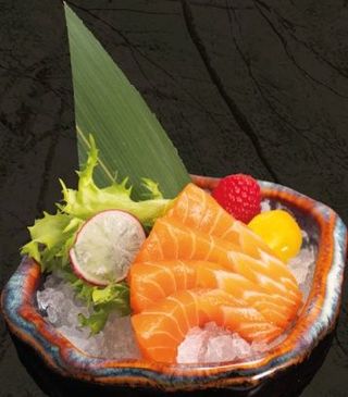 114.Sashimi salmone - 4 pezzi