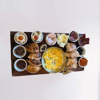 Turski doručak za dve osobe