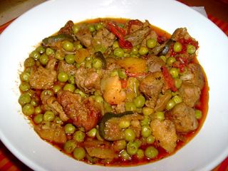 Свинско с грах 