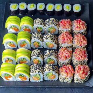 Сет 4 смаки з авокадо (910г)