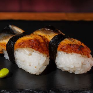 Nigiri węgorz pieczony 2szt