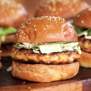 Hambúrguer de Peito Frango Especial